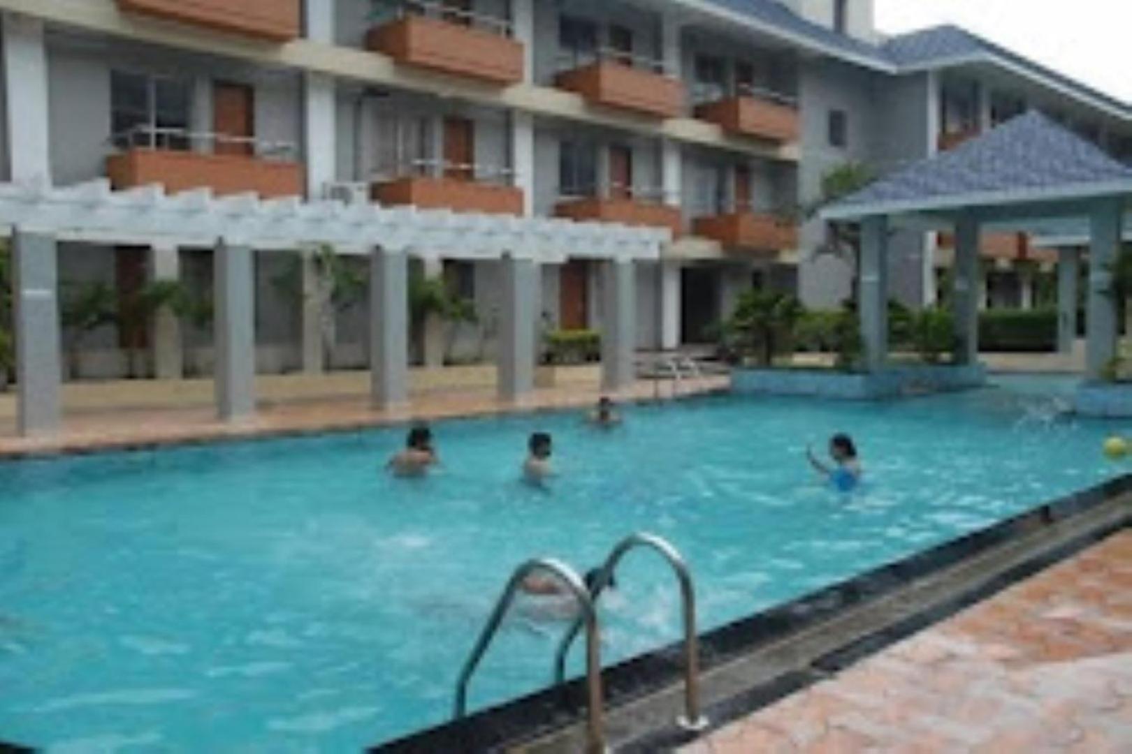 Blue Lily Hotel